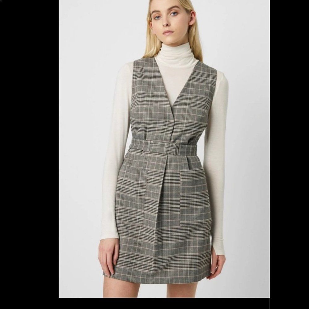 AMATI CHECK V NECK DRESS